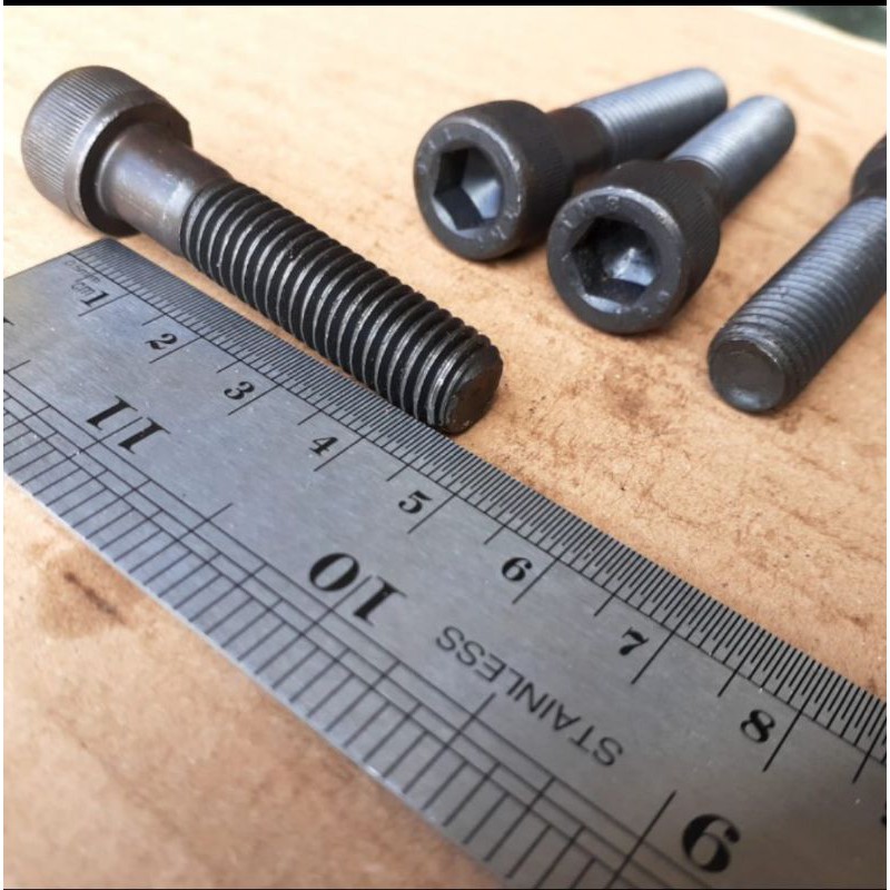 BAUT L M10X45 BAJA / BAUT L BAJA M10 x 45 / BAUT L BAJA M10X45 BAUT L 10X45 4,5CM HALF DRAT KUNCI L8