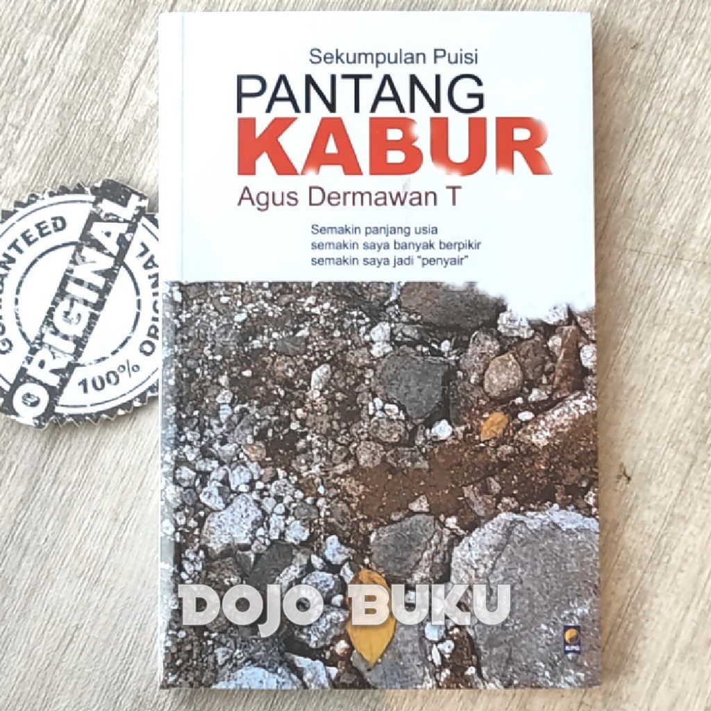 Buku Sekumpulan Puisi Pantang Kabur by Agus Dermawan T.