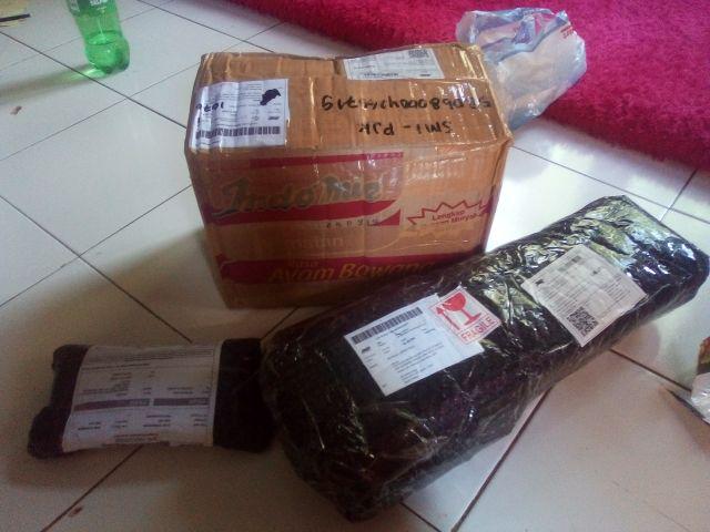 (alas Triplek + Aneka Karakter) Rak Kosmetik Full Karakter