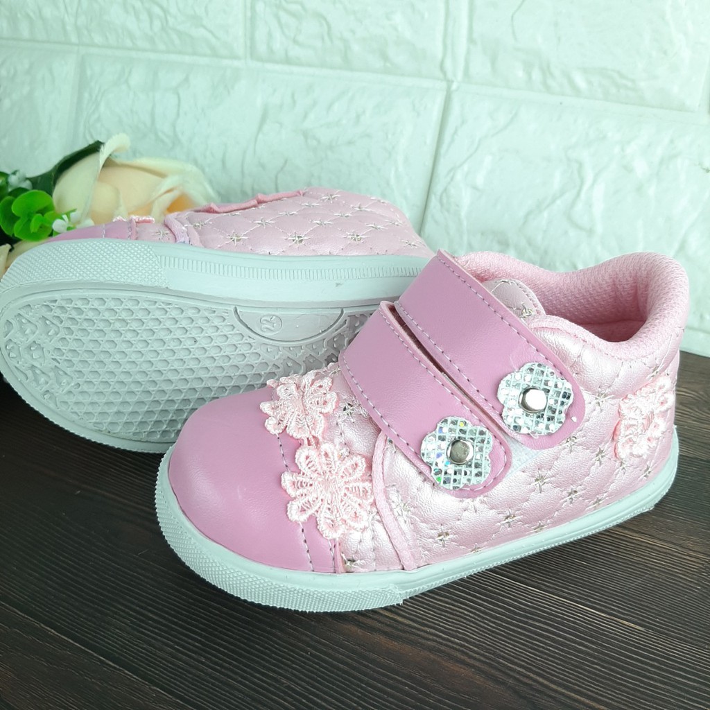 [TAMAN SEPATUKU] SEPATU TRENDY MURAH SNEAKER BUNGA PINK PUTIH PAYET LUCU ANAK PEREMPUAN 1-6 TAHUN BAX05