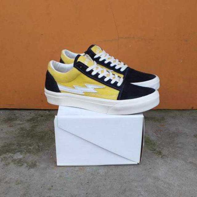 Sepatu vans revenge x storm