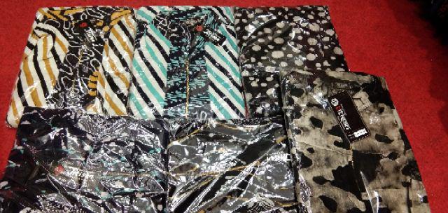 Gamis Batik Eksklusif Abstrak