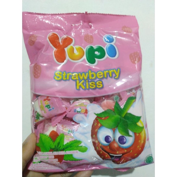 Permen Yupi kiss pink 120g