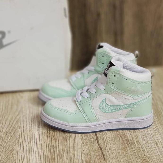Sepatu Anak Nike Air Jordan 1 Kids Cowok Cewek