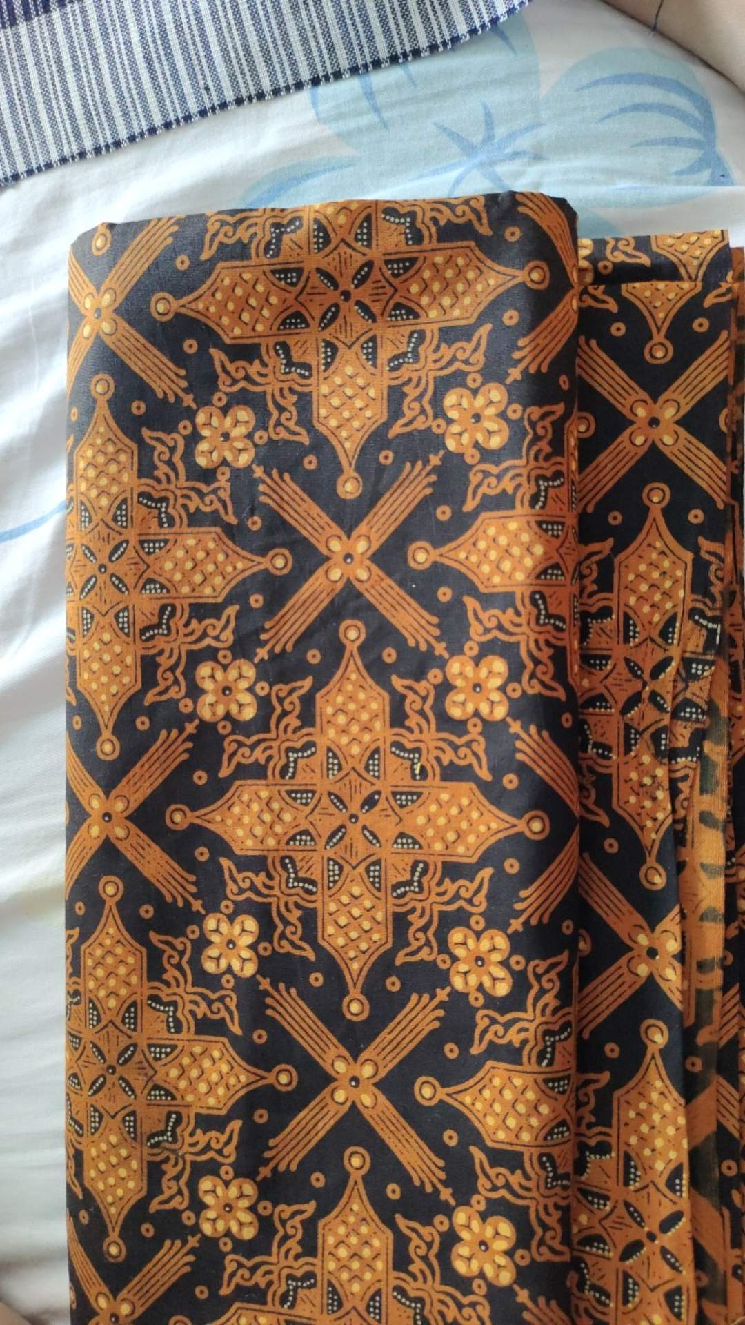 Kain Jarik Batik Solo Motif Sogan Satrio Wibowo