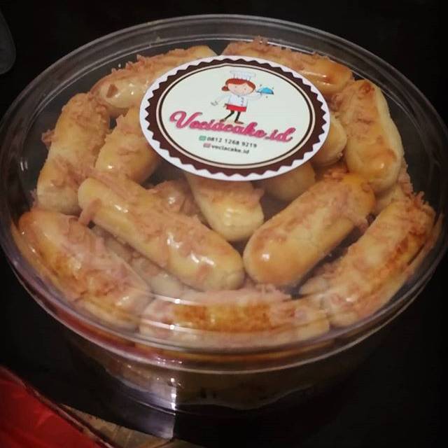 

Kue kastemgel full keju edam home made