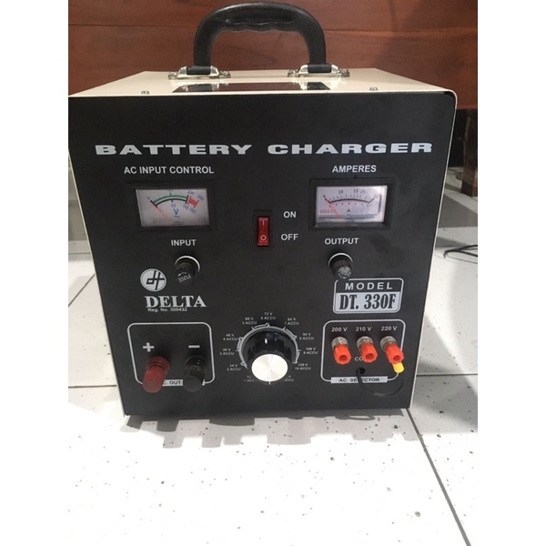 BATTERY CHARGER DELTA DT 330 F