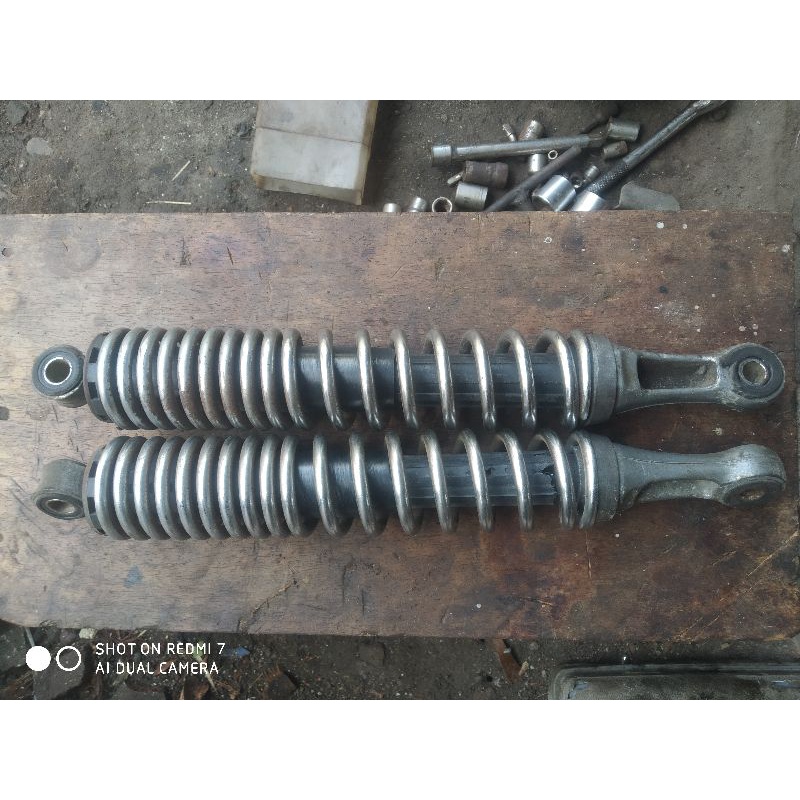 shockbreaker belakang Honda Supra / shockbreaker Honda Supra