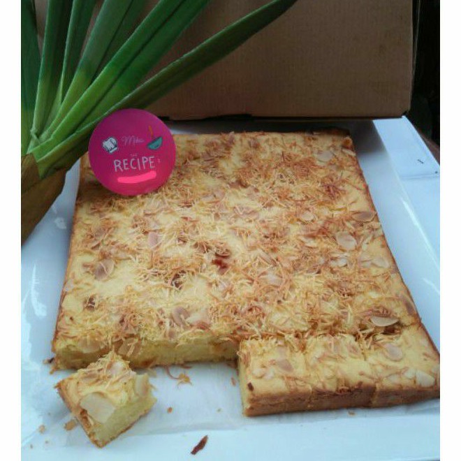 

Cake Tape Keju Almond