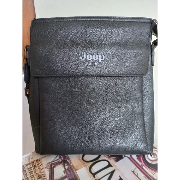 Preloved Tas Slempang Pria