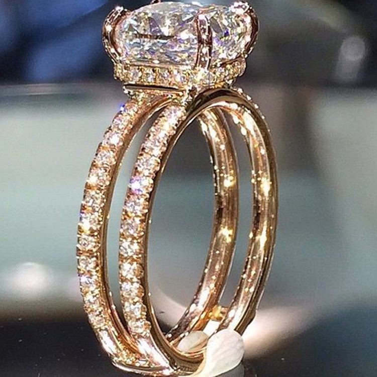 Cincin Wanita Emas Desain Mahkota Hias Berlian Ruby Titanium Anti Karat Asli Gaya Korea Tunangan