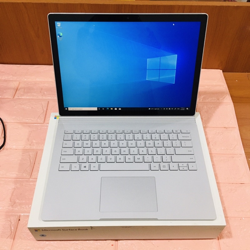 Second Microsoft Surface Book 2 Core i5 Ram 8GB SSD 256GB