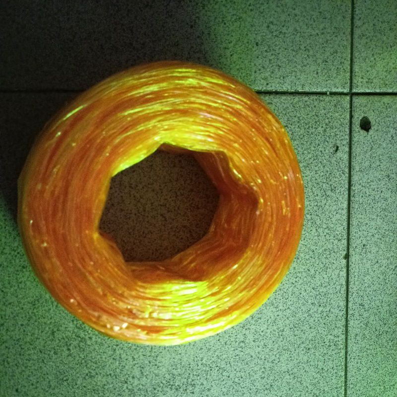 

tali plastik warna kuning