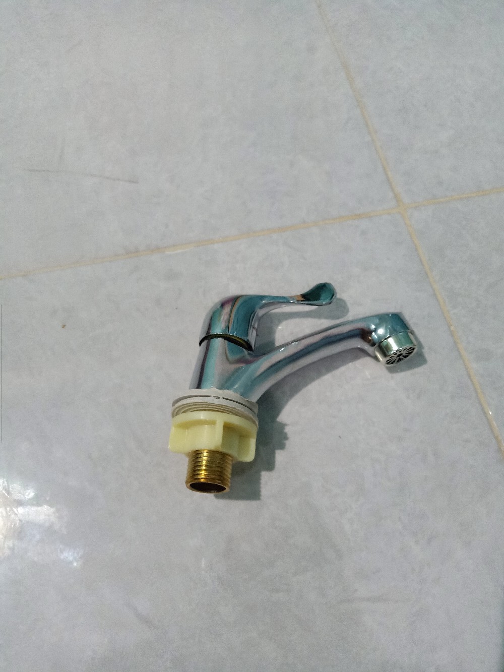 Kran Keran Air Wastafel Cuci Tangan Model Minimalis