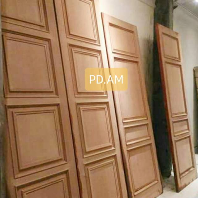 Kusen + Pintu Kupu-Kupu Kayu Kamper Super