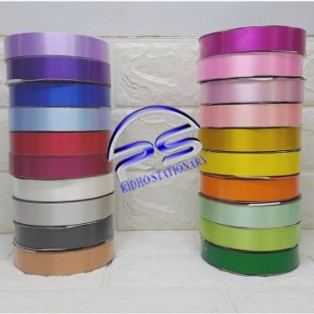 

Pita Kado 2cm /Pita Jepang 3/4"/Pita Kertas 18mm / ISI 5 ROLL