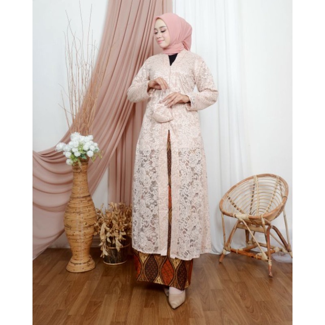 Setelan Kebaya Brukat Ainun / Kebaya Brukat / Kebaya Kancing Depan / Kebaya Modern / Kebaya Kartini