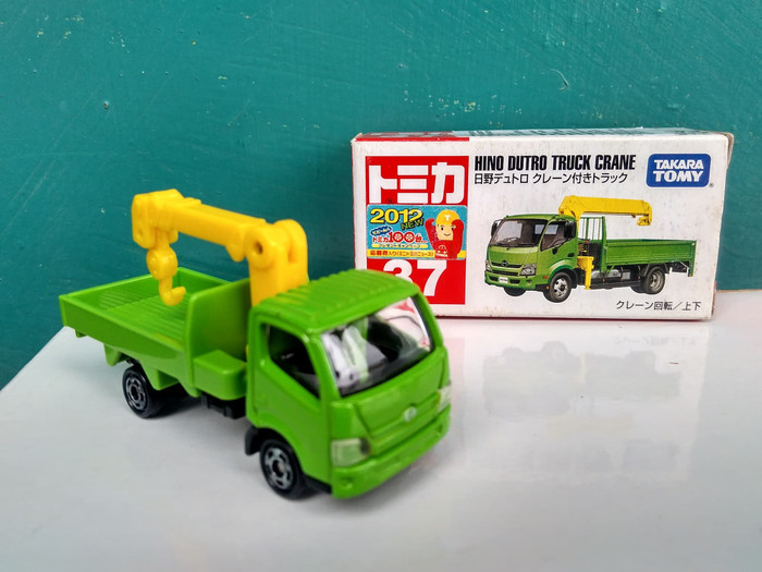 Tomica No 37 Hino Dutro Truck Crane Diecast miniatur truk cocok untuk souvenir/hadiah