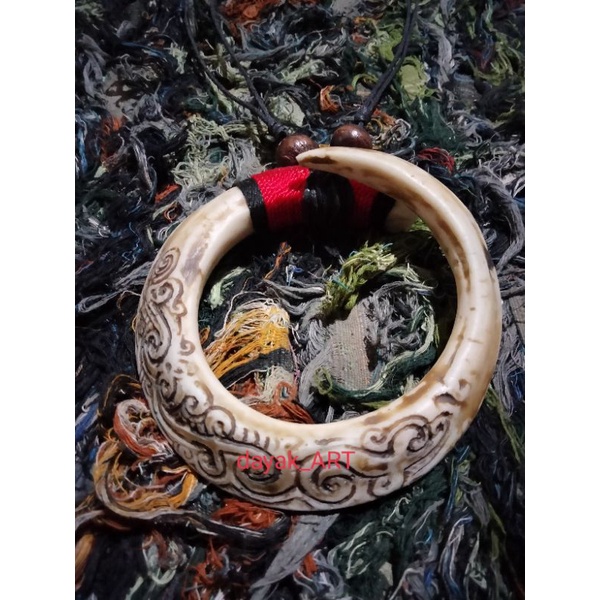 KALUNG ETNIK TARING MELINGKAR UKIR