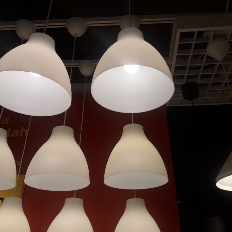Lampu Gantung Cantik / Lampu Gantung Putih Melodi Interior Modern