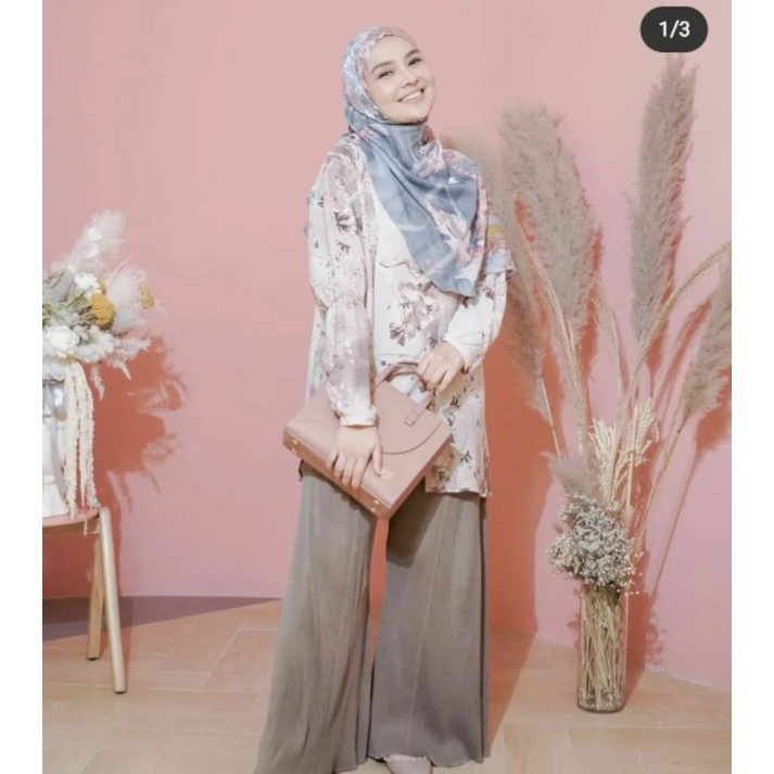 preloved pandora top ria miranda