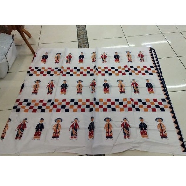 kain batik mbok jamu bu tejo berjajar kotak