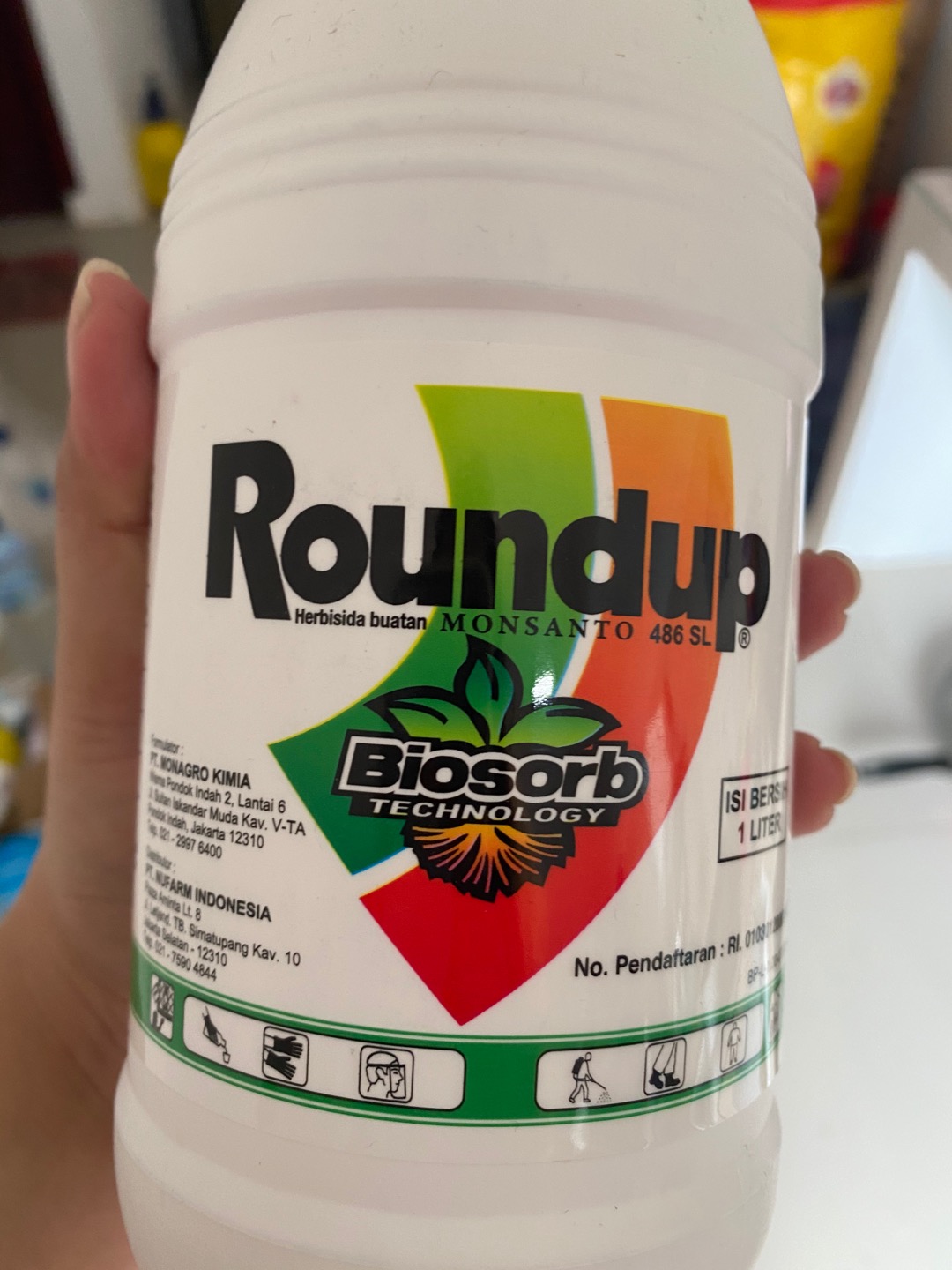 Rondup/ Obat Pembasmi Rumput/ 1 Liter