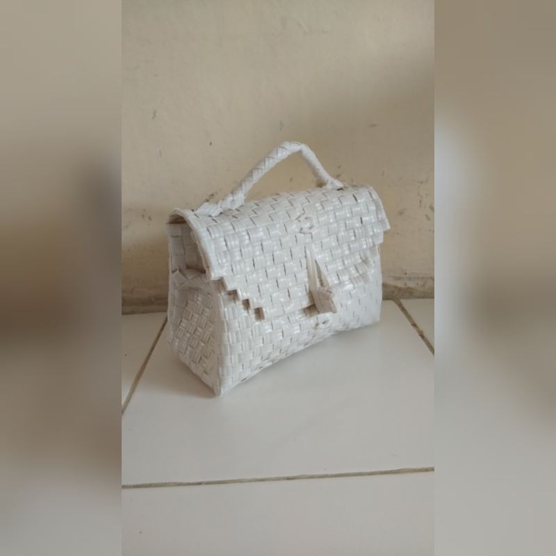 Tas anyaman jali - Dompet jali