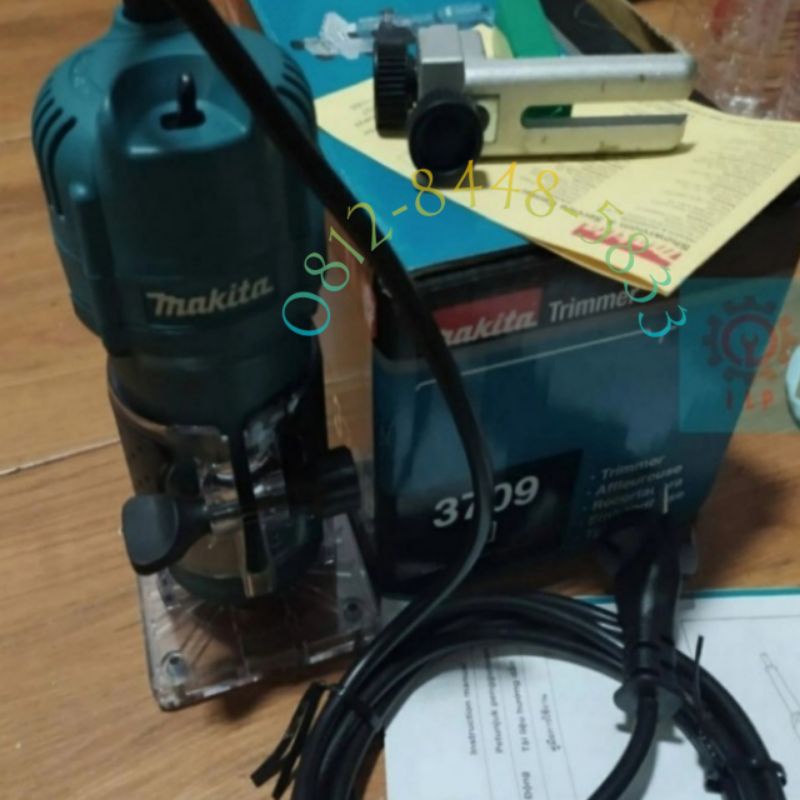mesin profil kayu router makita 3709