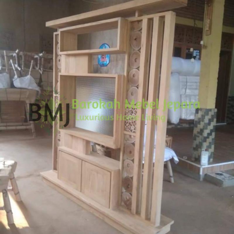 Partisi Jati Penyekat Ruangan Dua Muka