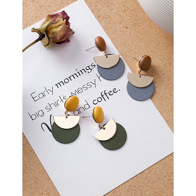LRC Anting Tusuk Fashion Green Contrast Stitching Geometric Metal Semi-circular Earrings D48811