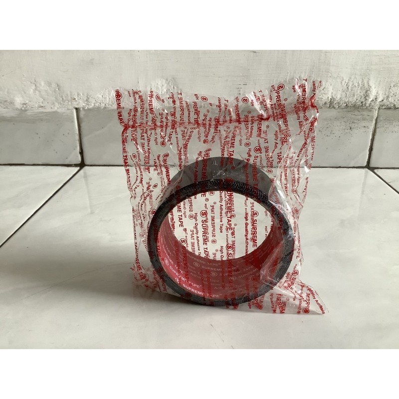 

Lakban Hitam 4,5 cm Murah Supreme Adhesive Tape