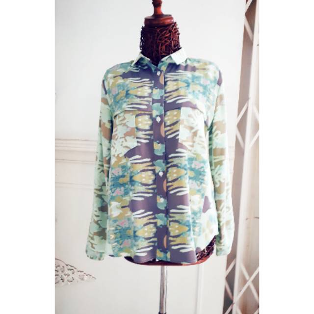 PL Odette top dari Ria Miranda size S