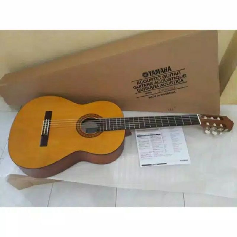 Gitar Yamaha C-315 (bekas pakai 1 kali free tunner dan bag)