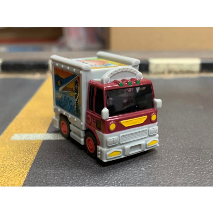 Aoshima x Suntory Dekotora Japan Red - Panjang 4 cm