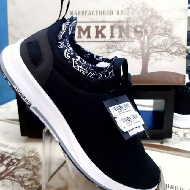  Sepatu  sekolah cewek original tomkins  branded Shopee 