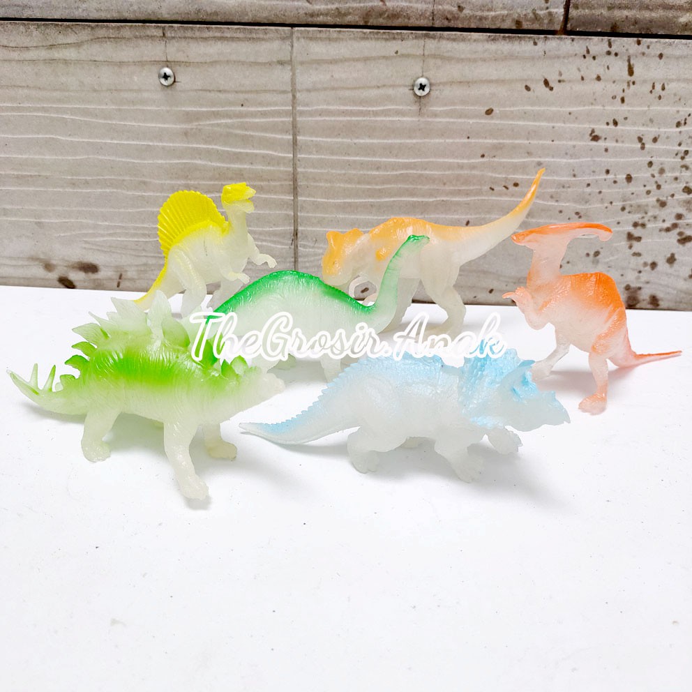 World Dinosaur Glow in The Dark Mainan Dino Dinosarus Nyala Miniatur Jurassic Park