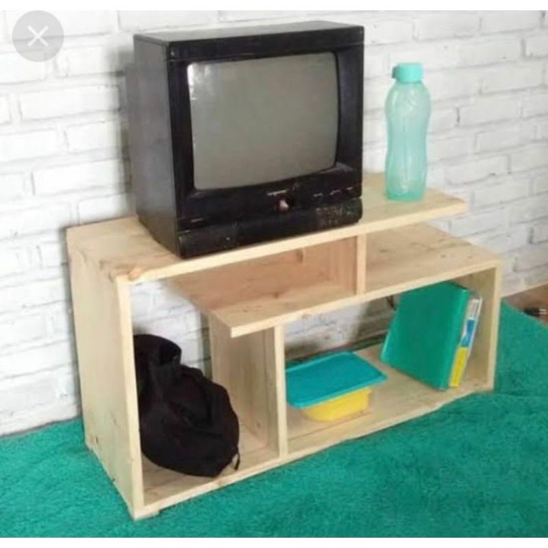 rak tv bahan jati Belanda minimalis