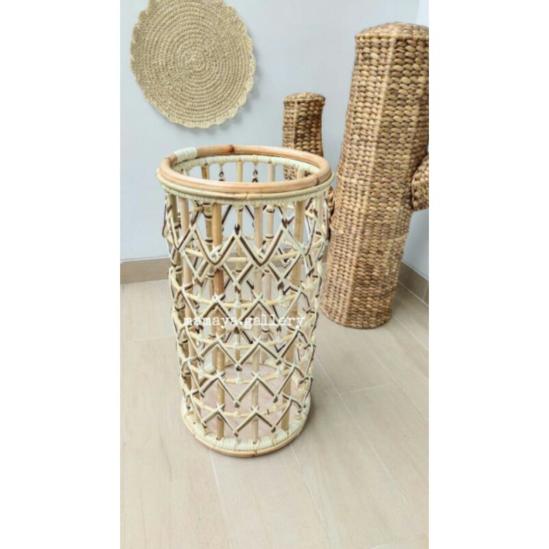 Vas rotan / Tempat payung rotan
