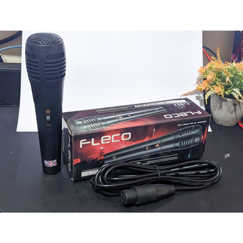 Mic Dynamic Microphone Professioanl Karaoke Fleco F-317 New F 317 Murah Berkualitas Panjang Kabel hingga 2.5 meter Jernih dan Ngebass