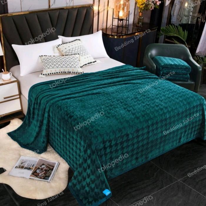 selimut bulu polos embos 3D 200x230