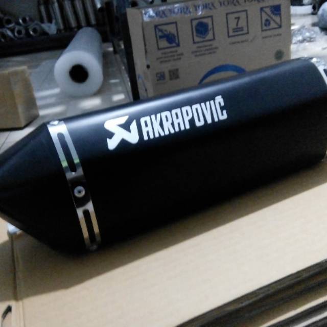 

XAKRAPOVIC