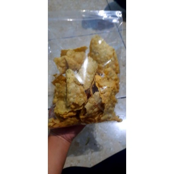 

Keripik bawang Pedas Gurih