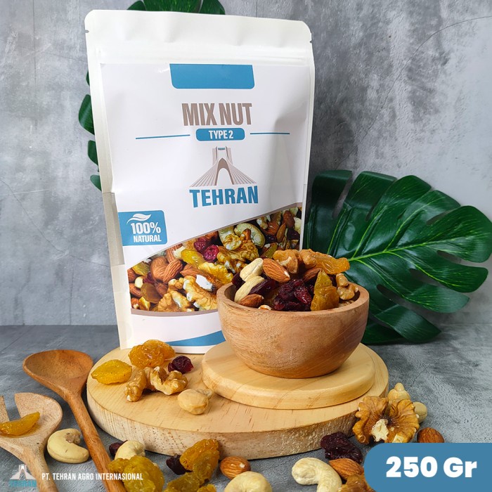 

Buah Kering - Mix Nuts & Dried Fruits [Type 2] 300Gr 3 Jenis Kacang & 2 Buah Kering