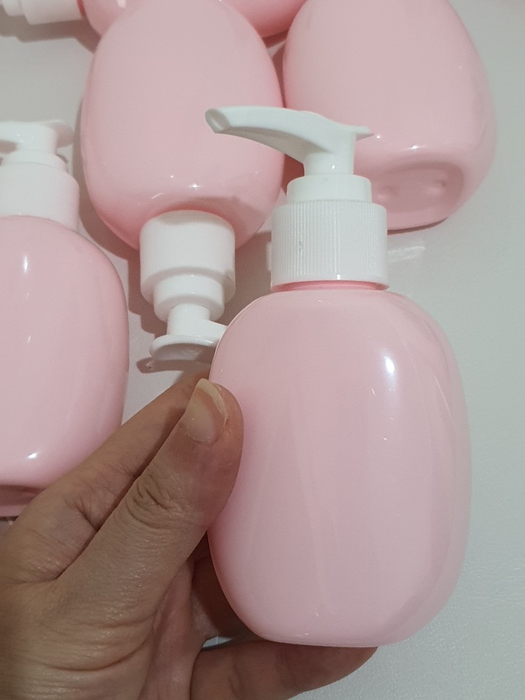 Botol Oval 120 Ml Pink Tutup Pump Putih