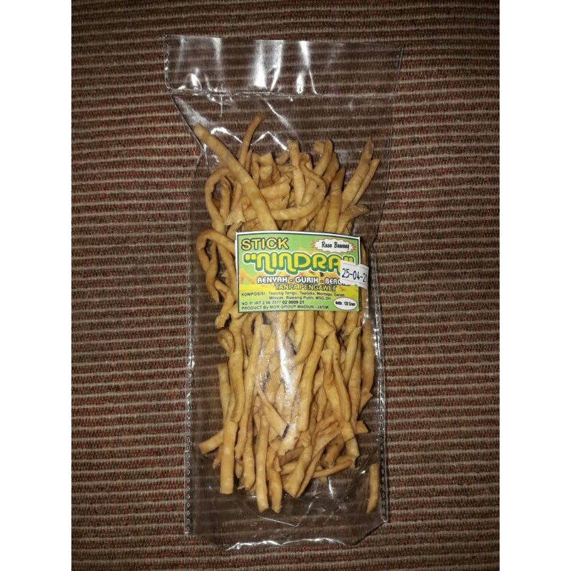 

Snack Jajan Makanan Ringan Stik Bawang 125 gr