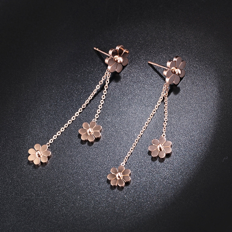 Anting Bentuk Bunga Bahan Titanium  Steel Warna  Rose Gold  