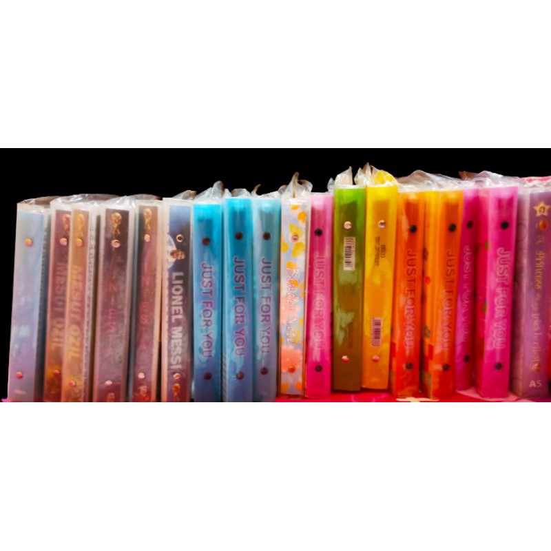 

Buku Tulis: BINDER berkarakter