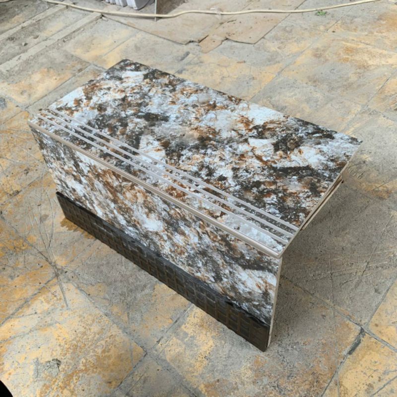 granit anak tangga 30x60+20x60 glossy