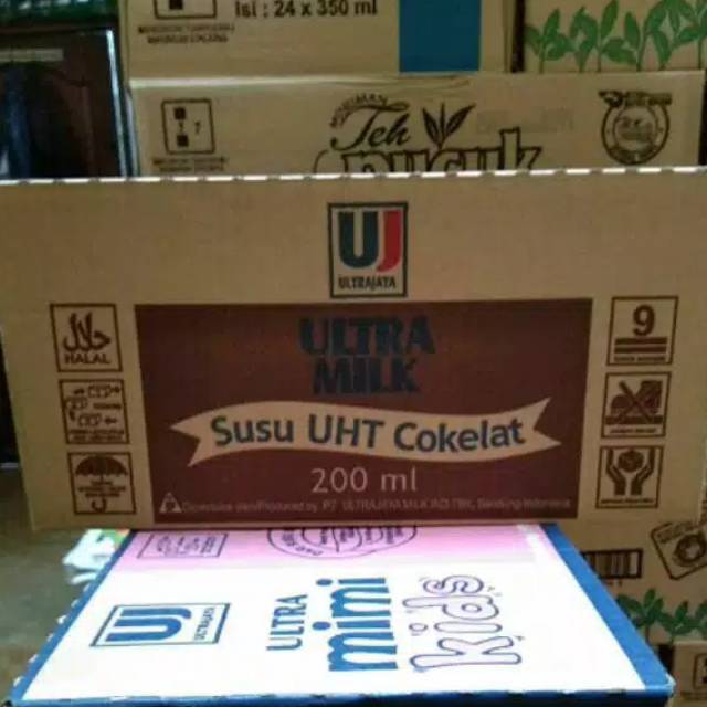 

Susu UHT cokelat 200 ml isi 24 pcs